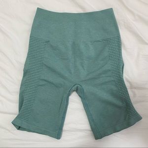 Alphalete Seamless Biker Shorts